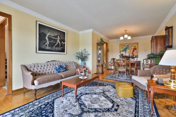 101 Benjamin Boake TRL, Toronto W05, ON M3J 3C8