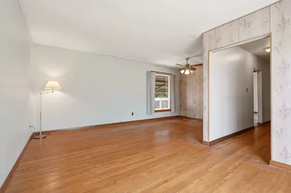 384 Appleby Line, Burlington, ON L7L 2X8