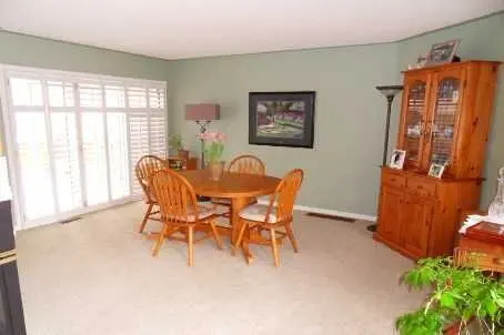 377 Turnberry CRES, Mississauga, ON L4Z 3W3