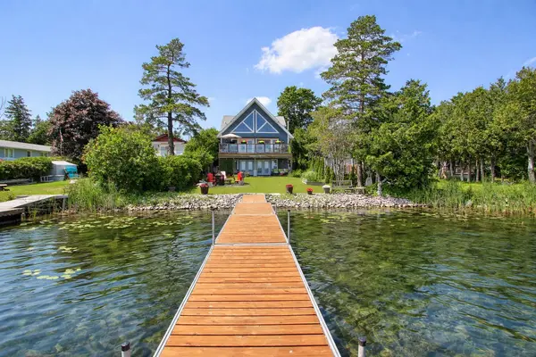 26 Beach RD, Kawartha Lakes, ON K0M 2C0