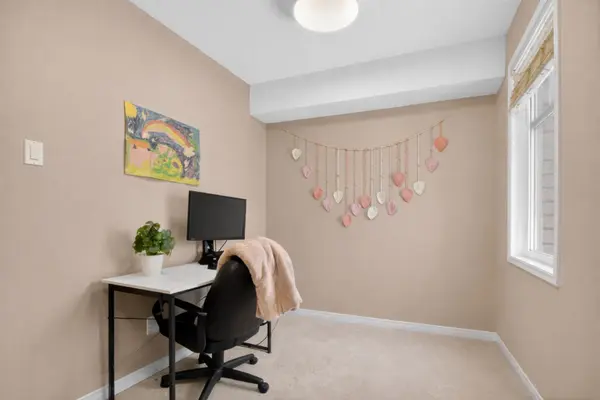 255 Deercroft AVE, Barrhaven, ON K2J 5J9