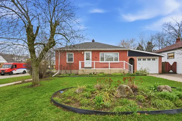 54 Bingham RD, Hamilton, ON L8Y 1N4