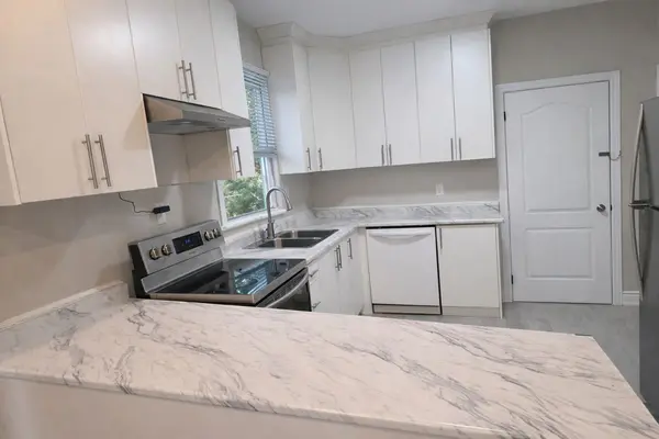 4554 Third AVE #MAIN, Niagara Falls, ON L2E 4L2