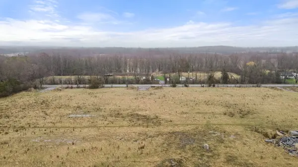 1214 Salem RD, Prince Edward County, ON K0K 1T0