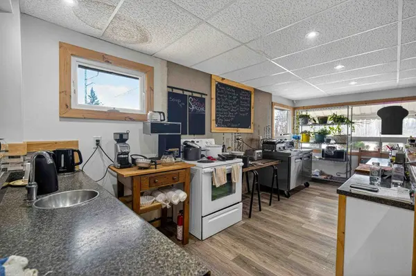 4007 County 6 RD, North Kawartha, ON K0L 2H0