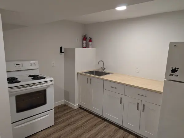 63 Pelham RD #5, St. Catharines, ON L2S 1R6