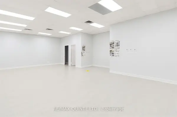 257 Dundas ST E #UNIT #4, Quinte West, ON K8V 1M1