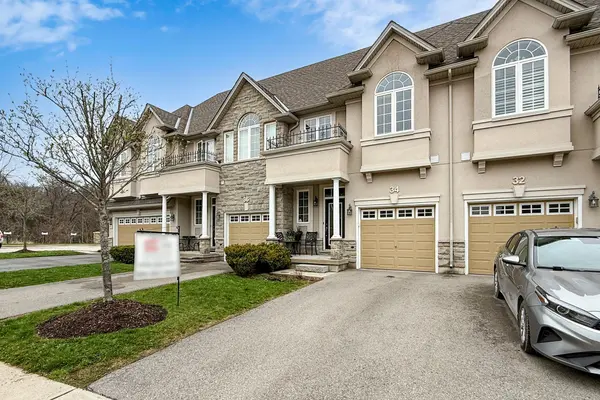 34 Forest Valley CRES, Hamilton, ON L9H 0A7