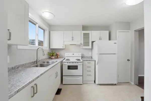 16 Glencoe ST #31, South Of Baseline To Knoxdale, ON K2H 8S6