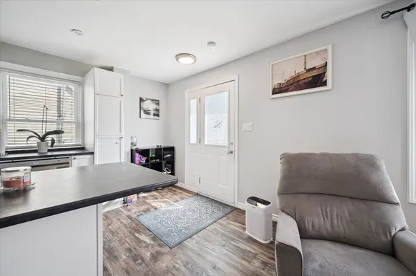 6 2 AVE, Cambridge, ON N1S 2B8