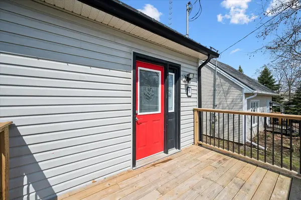 6 2 AVE, Cambridge, ON N1S 2B8