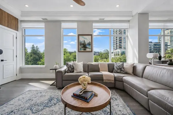 63 ARTHUR ST S #BHB, Guelph, ON N1E 0A8