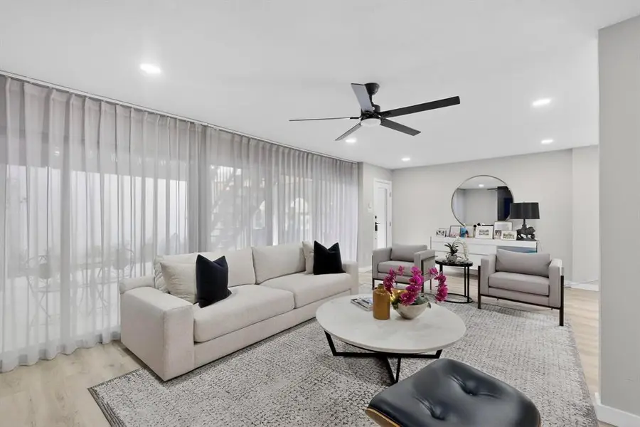 5015 Thunder Road, Dallas, TX 75244