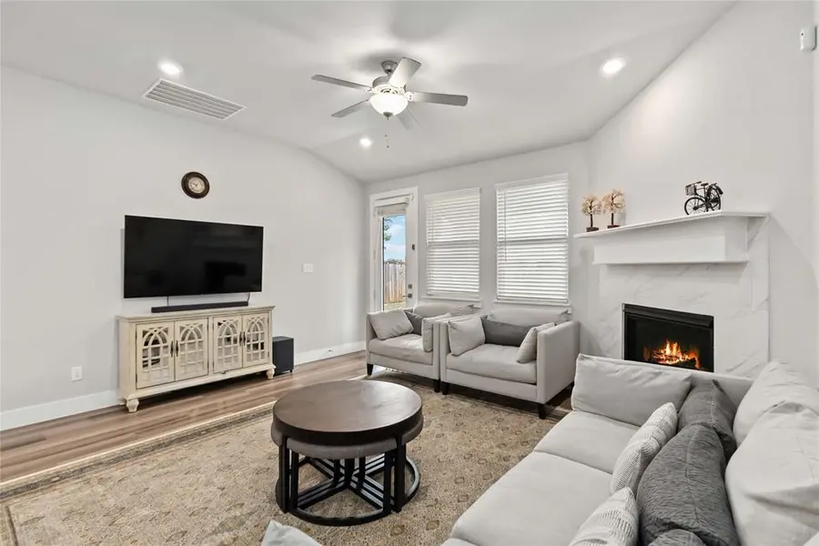 7325 Bronco Bluff, Sachse, TX 75048