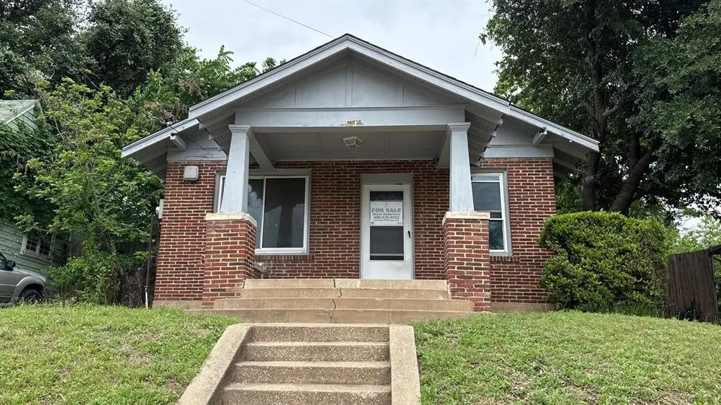 2611 Pine Street, Dallas, TX 75215