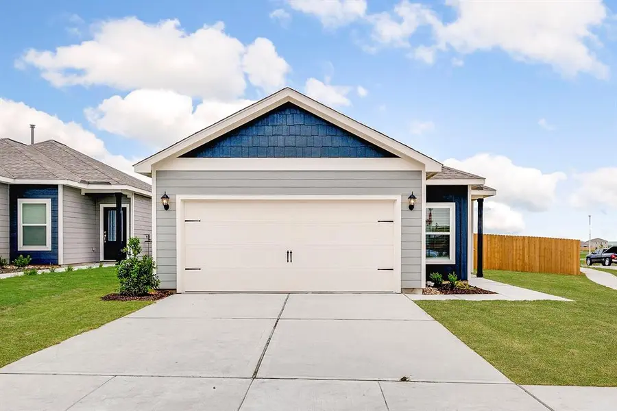 8417 White Wolf Trail, Ponder, TX 76259