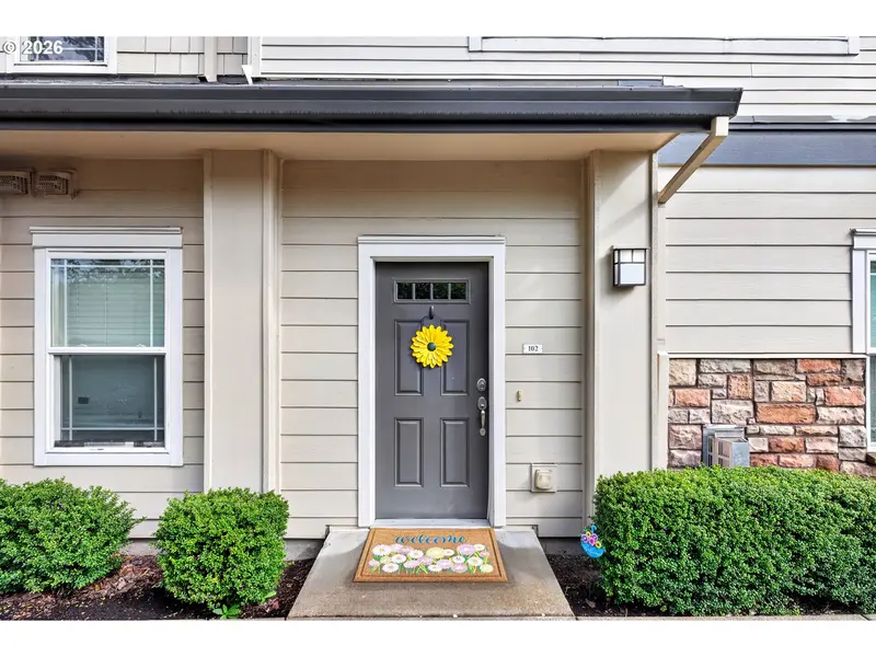 102 NE CANVASBACK WAY, Hillsboro, OR 97006