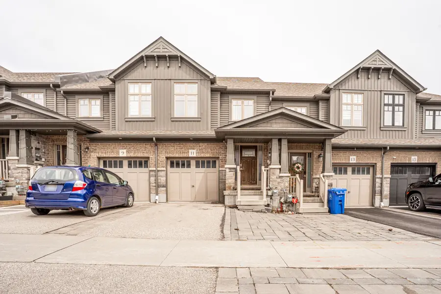 11 Winterton CT, Orangeville, ON L9W 7N5