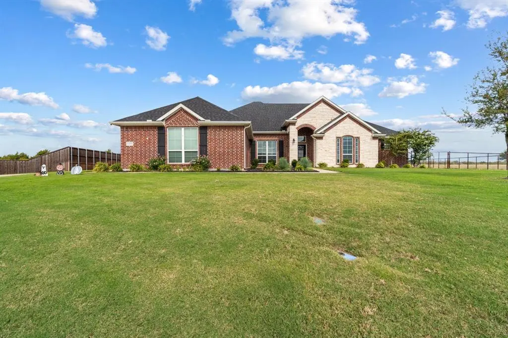 1095 Emilia Drive, Farmersville, TX 75442