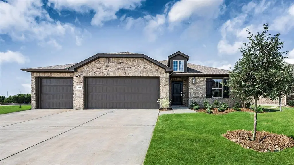 3809 Arrowchop Drive, Caddo Mills, TX 75135