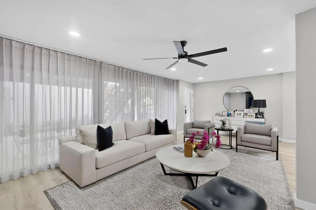 5015 Thunder Road, Dallas, TX 75244