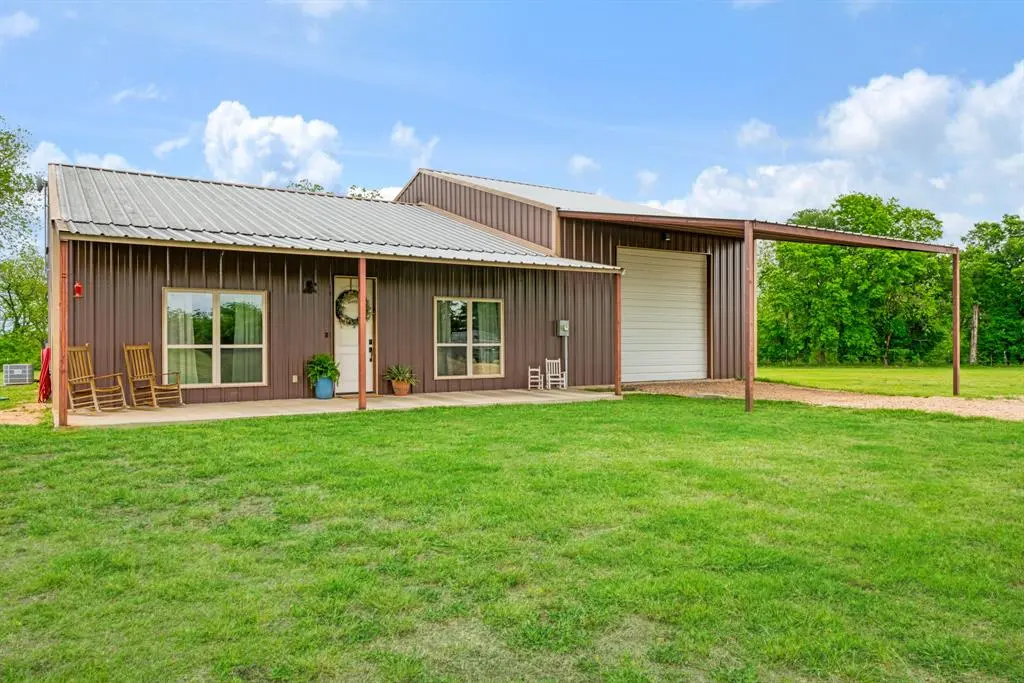 819 County Road 12550, Paris, TX 75462