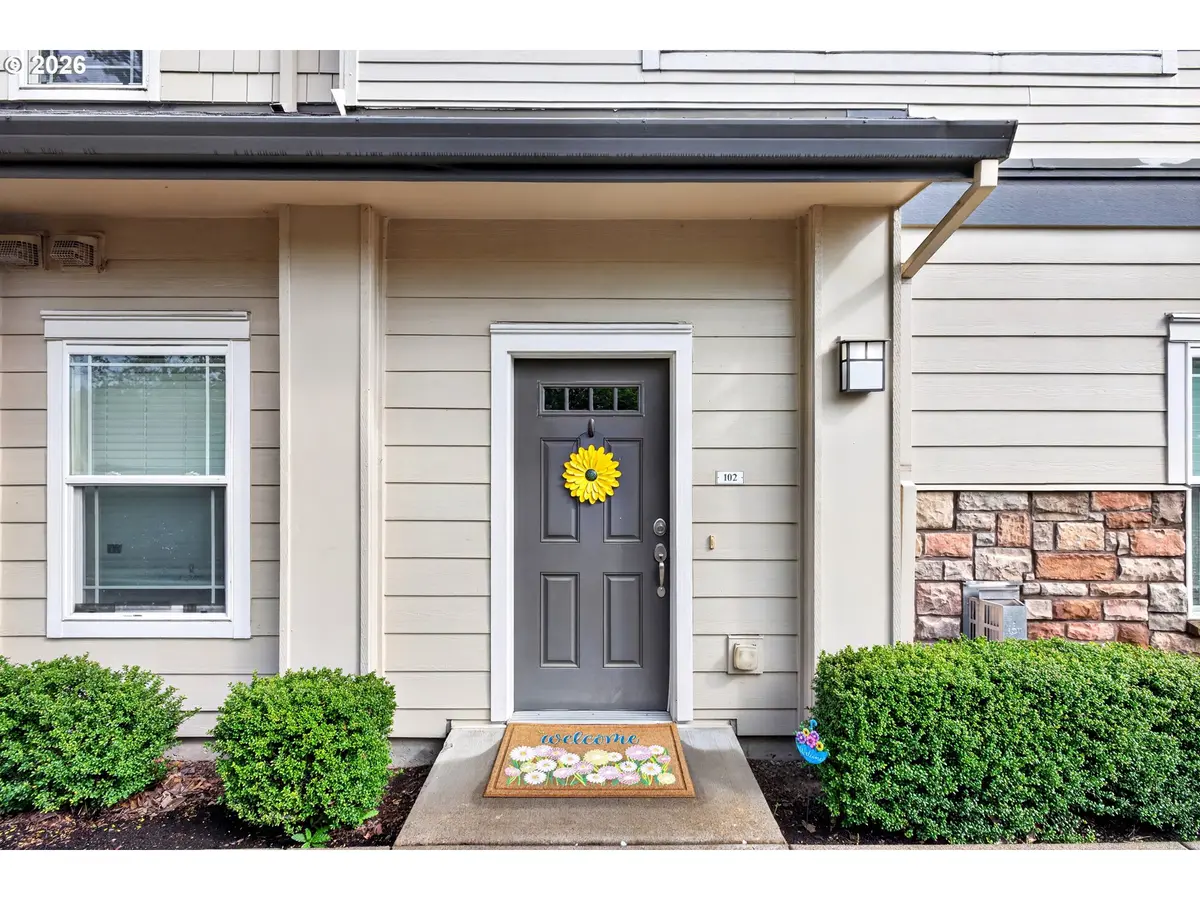 102 NE CANVASBACK WAY, Hillsboro, OR 97006