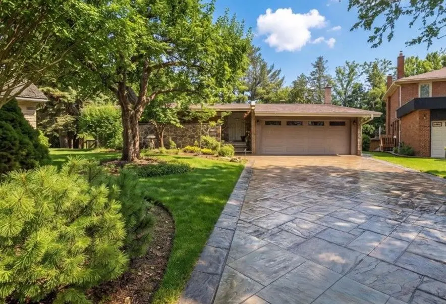 31 Janus CT, Toronto C15, ON M2H 1S3