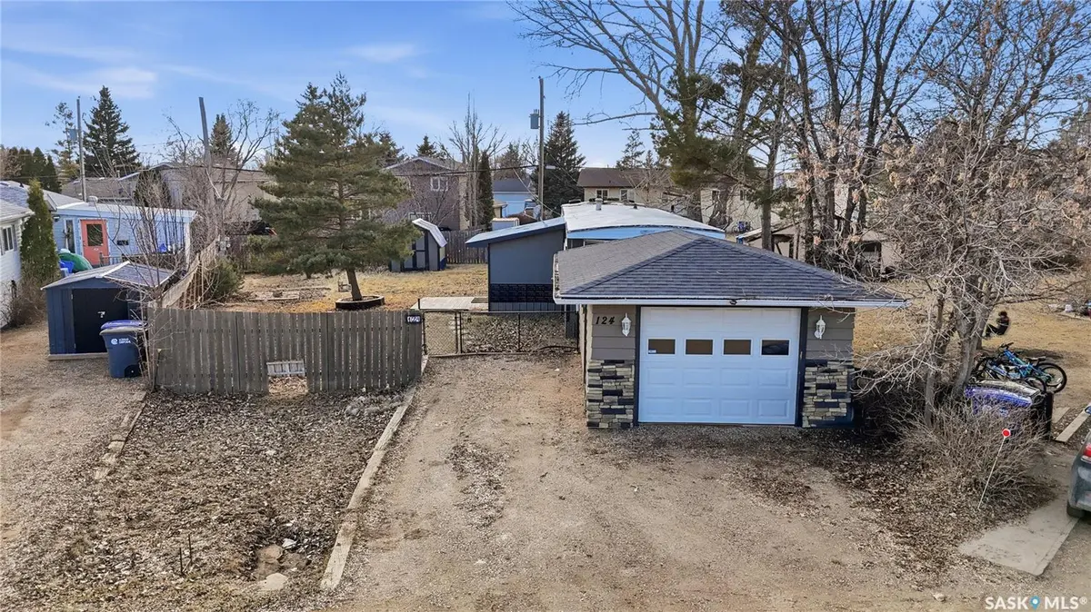 124 Dogwood STREET, Caronport, SK S0H 0S0