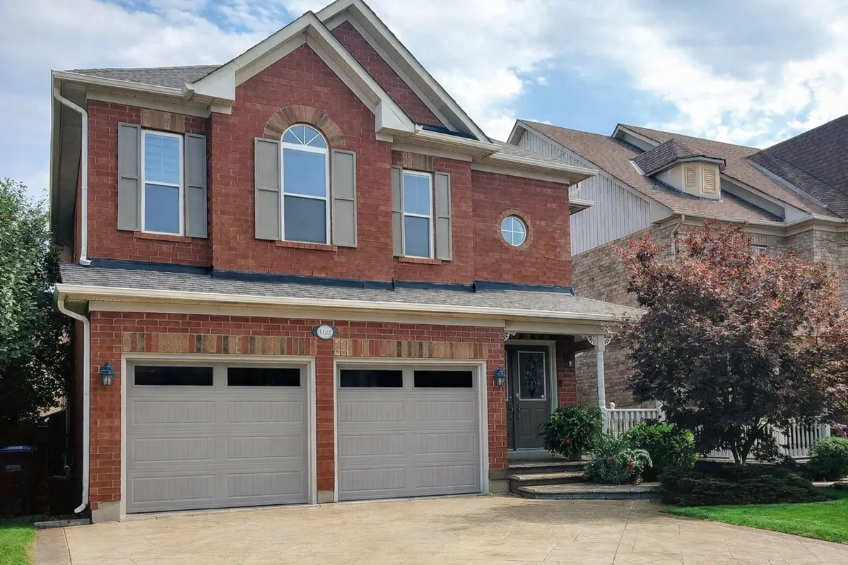 1122 Lamplight WAY, Mississauga, ON L5W 1J4