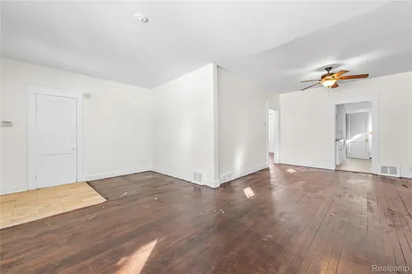 9304 Otsego ST, Detroit, MI 48204