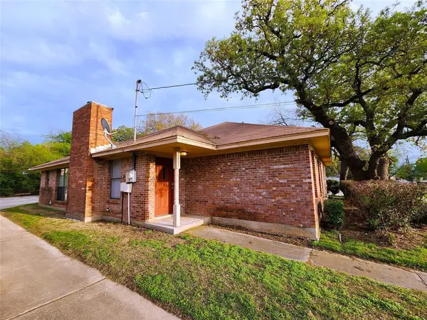 2202 Bolivar Street, Denton, TX 76201