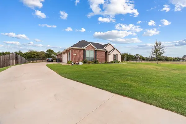 1095 Emilia Drive, Farmersville, TX 75442