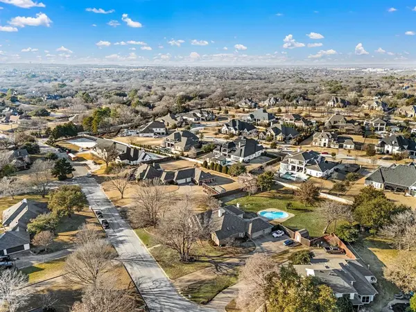 1000 Raven Bend Court, Southlake, TX 76092