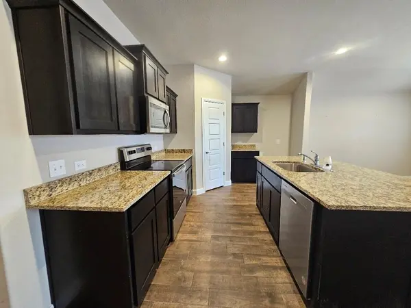 740 Breckenridge Park Drive, Alvarado, TX 76009