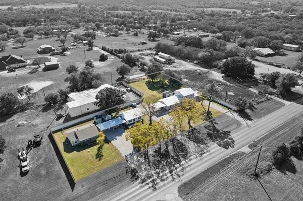 1060 E Reno Road, Reno, TX 76020