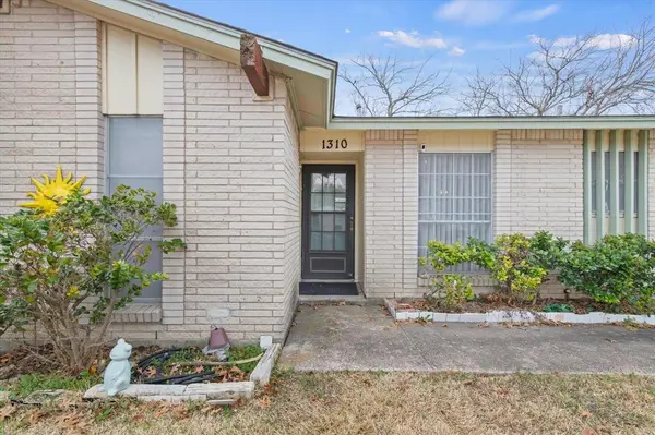 1310 Greencove Drive, Garland, TX 75040