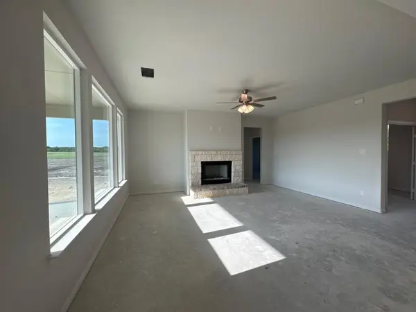 8755 County Road 623, Blue Ridge, TX 75424