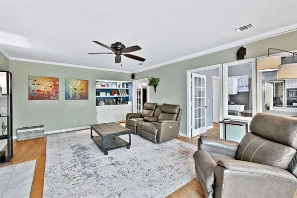 720 Bridget Way, Hurst, TX 76054