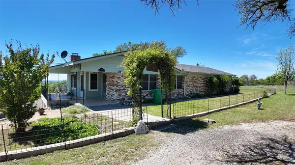 1301 N Reilley Street N, Goldthwaite, TX 76844