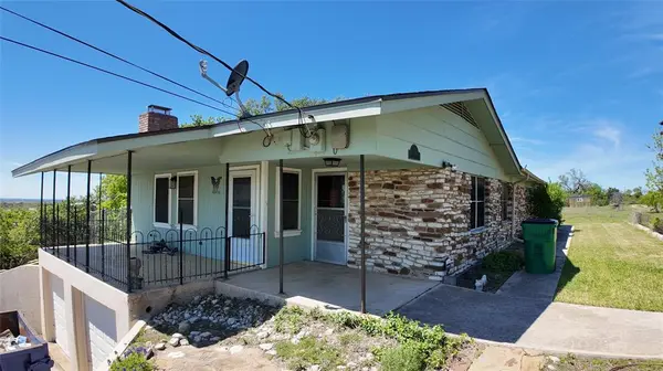 1301 N Reilley Street N, Goldthwaite, TX 76844