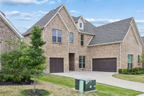 629 Singing Water Drive, Rockwall, TX 75087