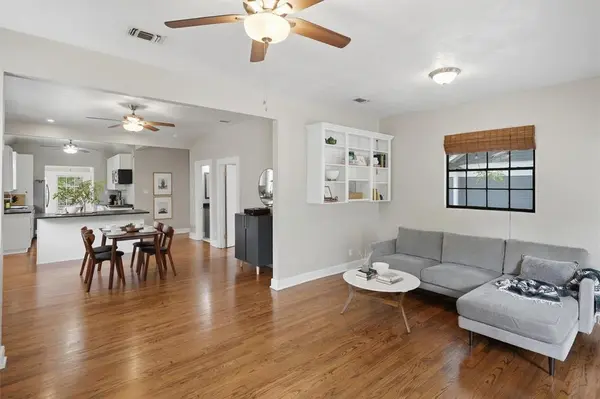 1909 6th Avenue, Fort Worth, TX 76110