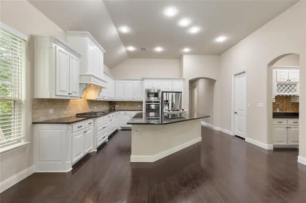 5876 Austin Waters, The Colony, TX 75056