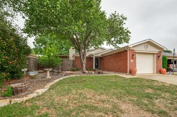 5624 Northfield Drive, Fort Worth, TX 76179