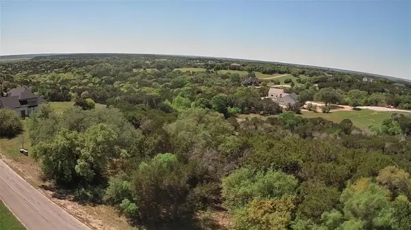 8136 Retreat Boulevard, Cleburne, TX 76033