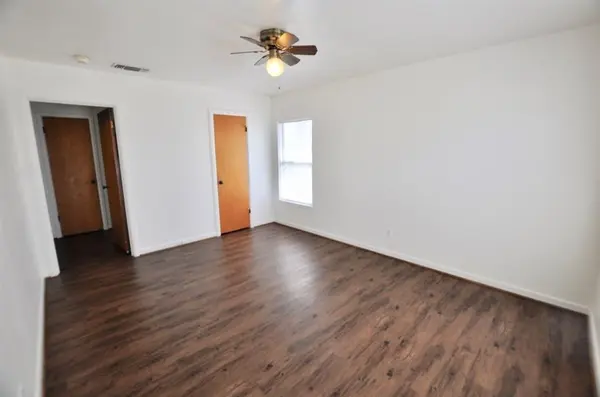 712 W Bridge Street, Weatherford, TX 76086