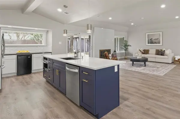 6350 Glennox Lane, Dallas, TX 75214