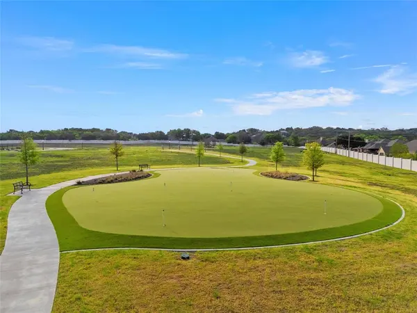 69 Pinehurst Drive, Woodway, TX 76712