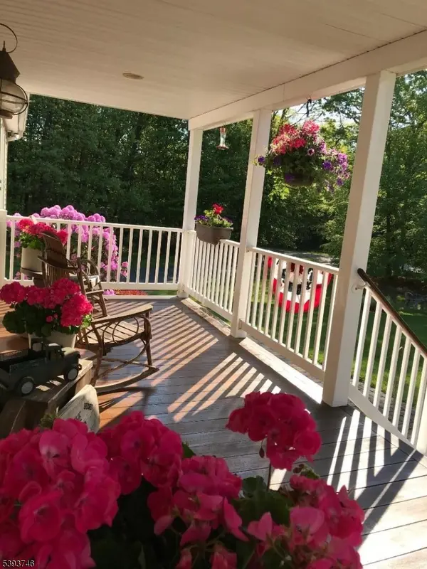 5 Twin Pond Rd, Montague Twp., NJ 07827